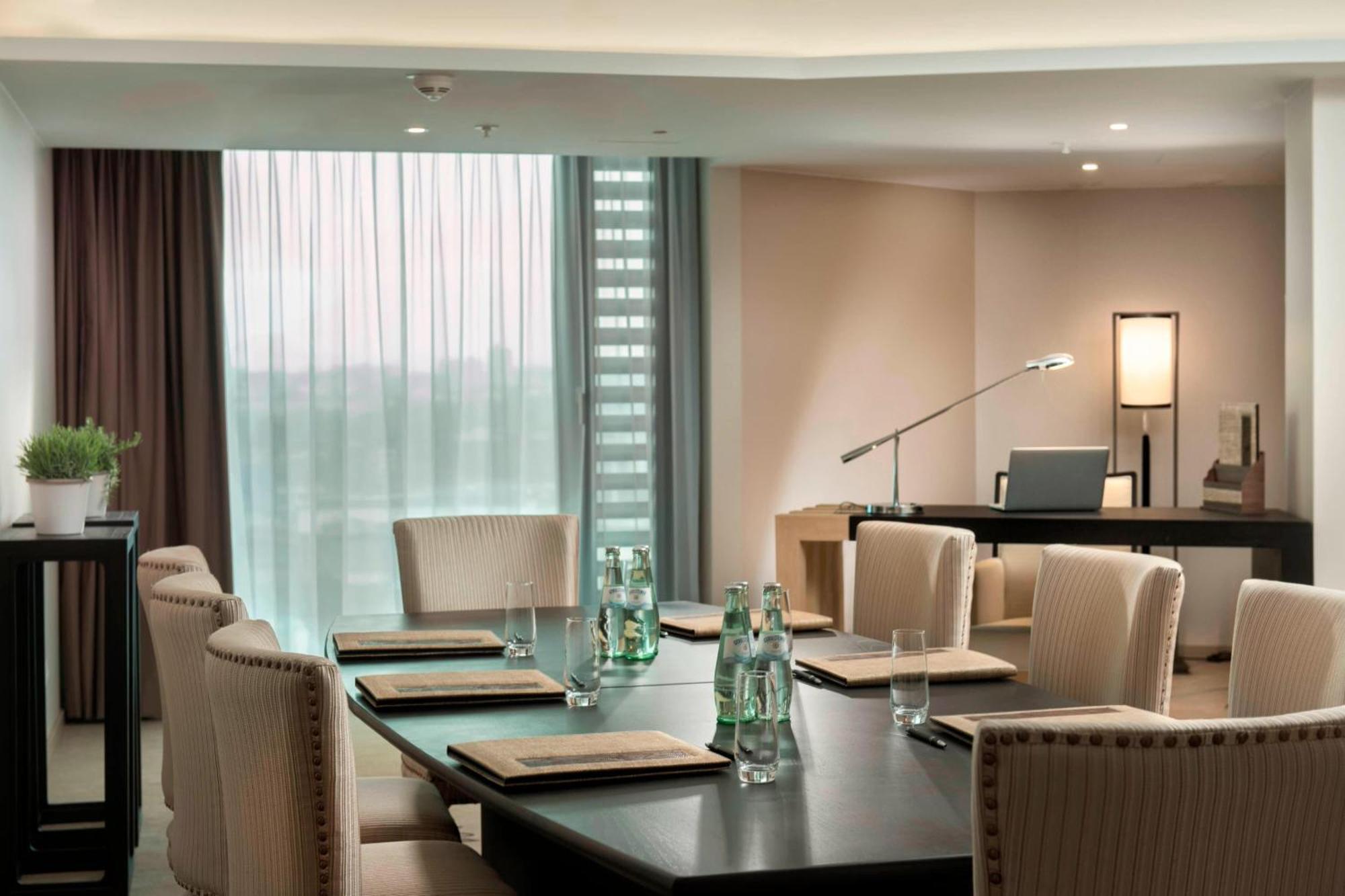 Delta Hotels By Marriott Frankfurt Offenbach Екстер'єр фото