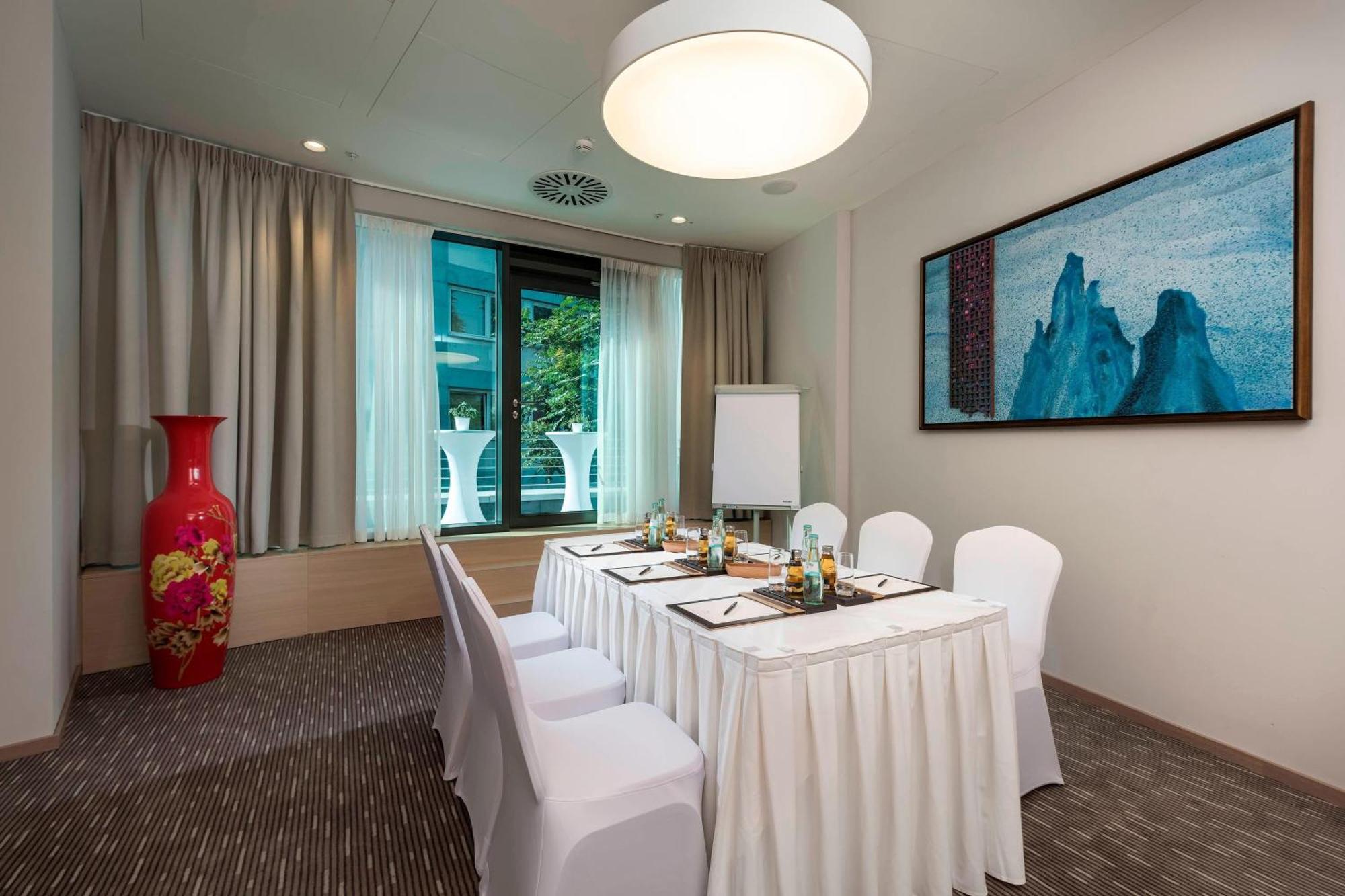 Delta Hotels By Marriott Frankfurt Offenbach Екстер'єр фото